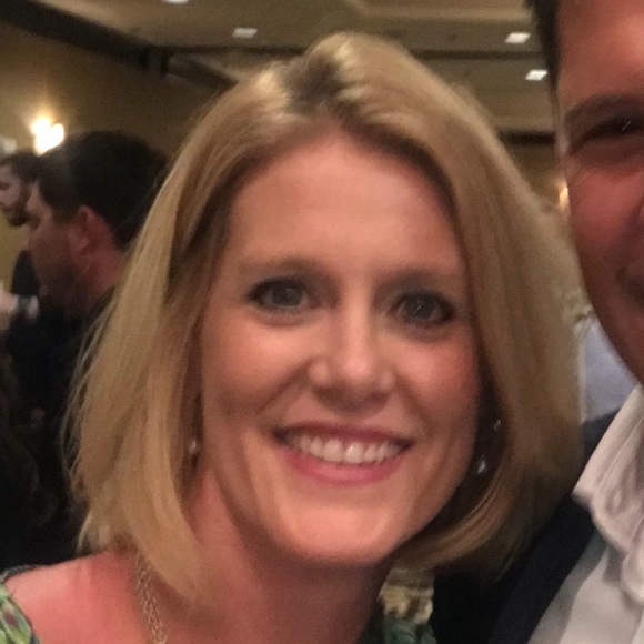 Meet your Posher, Emily - Picture 1 of 1